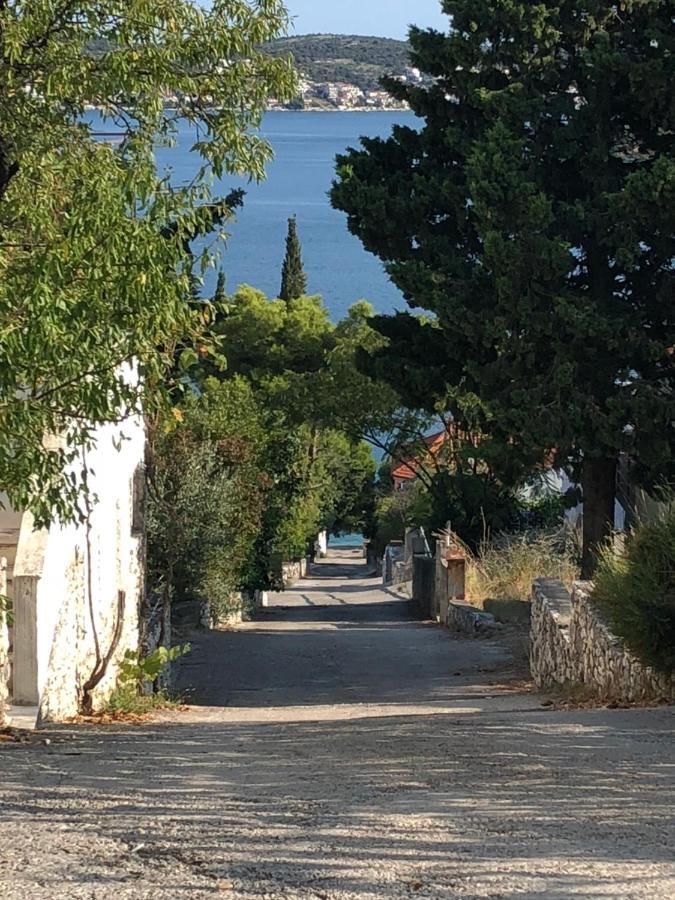 Ivona * Rogoznica (Sibenik-Knin)